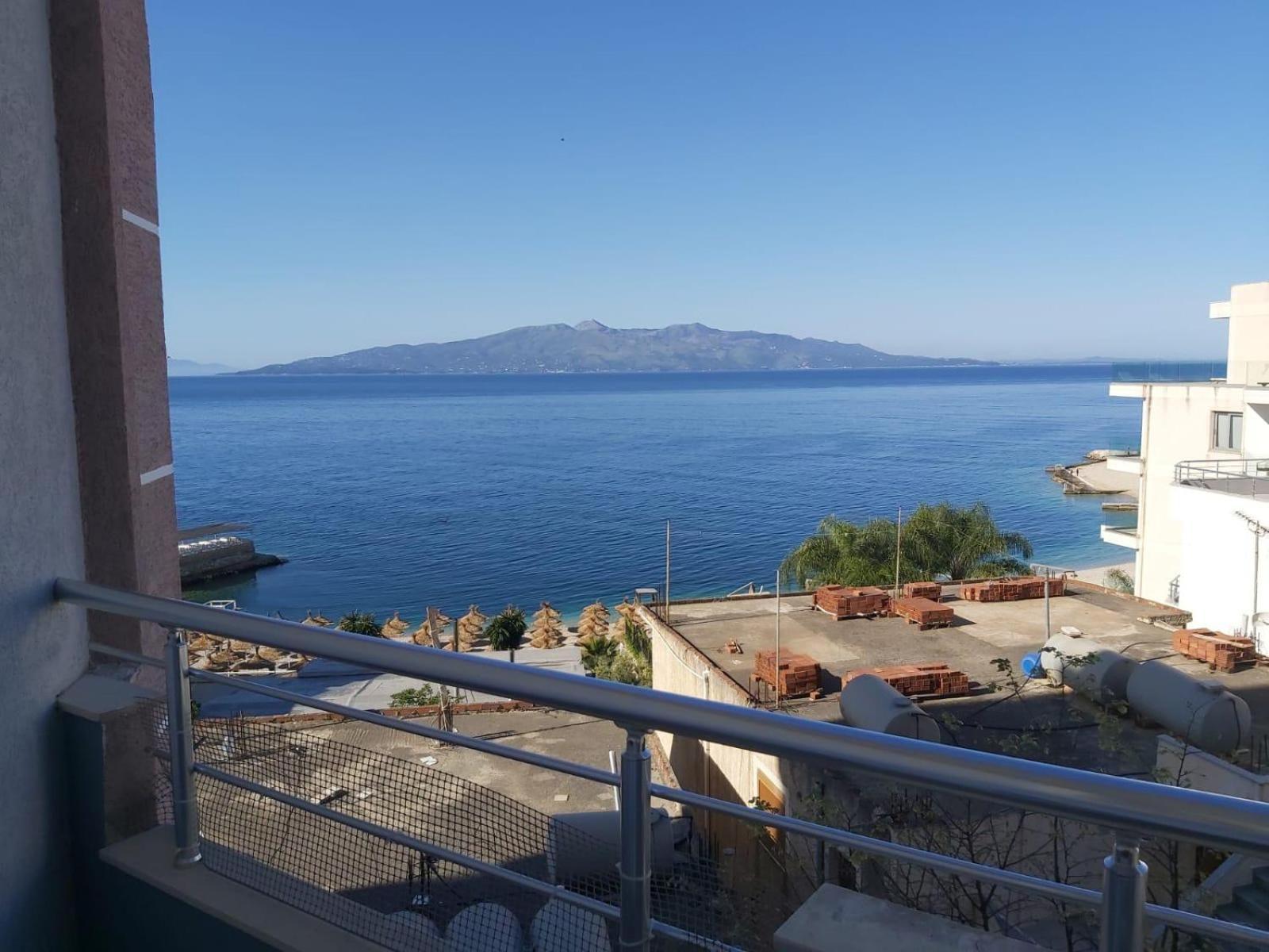 Susy Sea View Apartment Sarandë Esterno foto