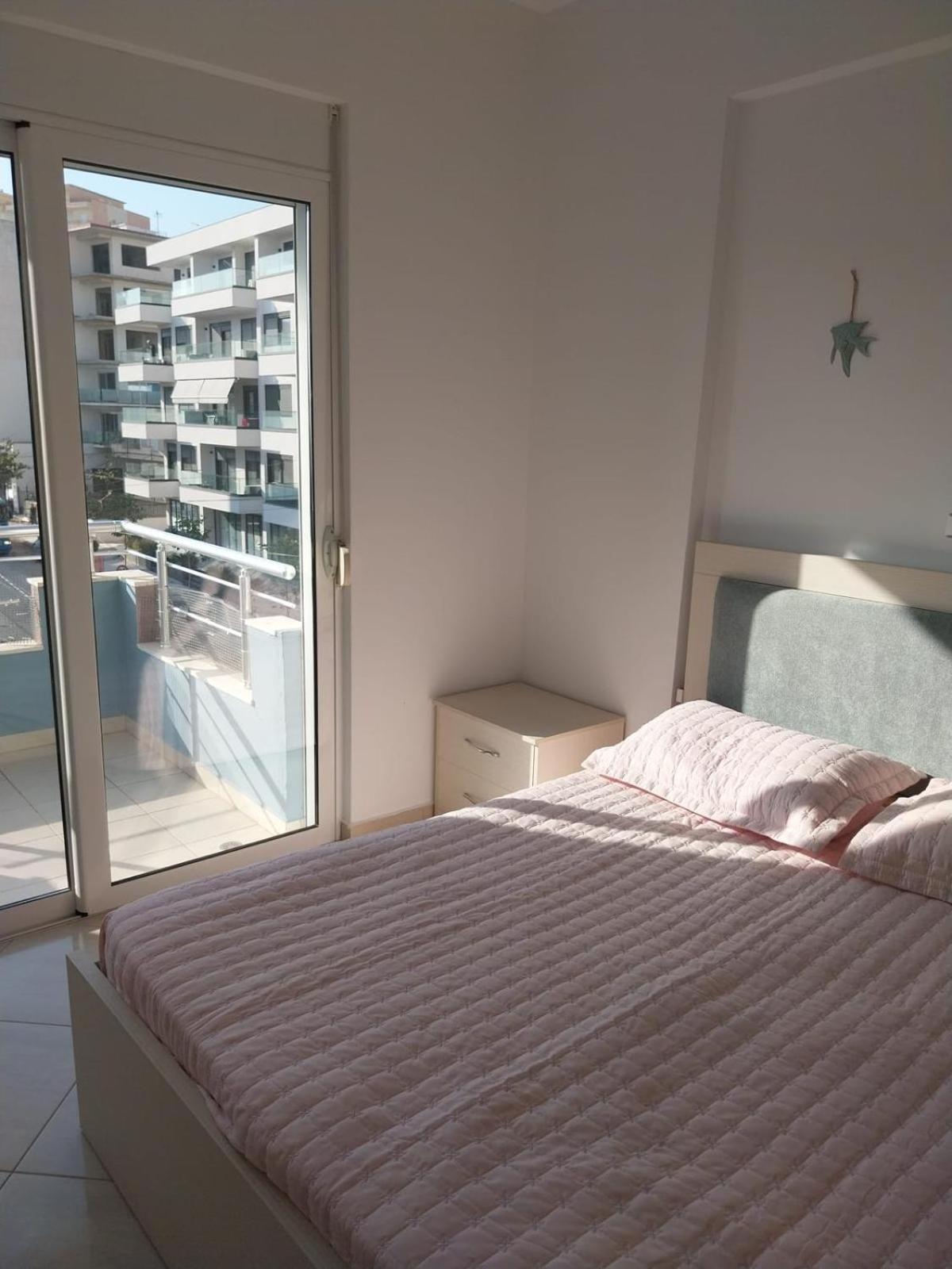 Susy Sea View Apartment Sarandë Esterno foto